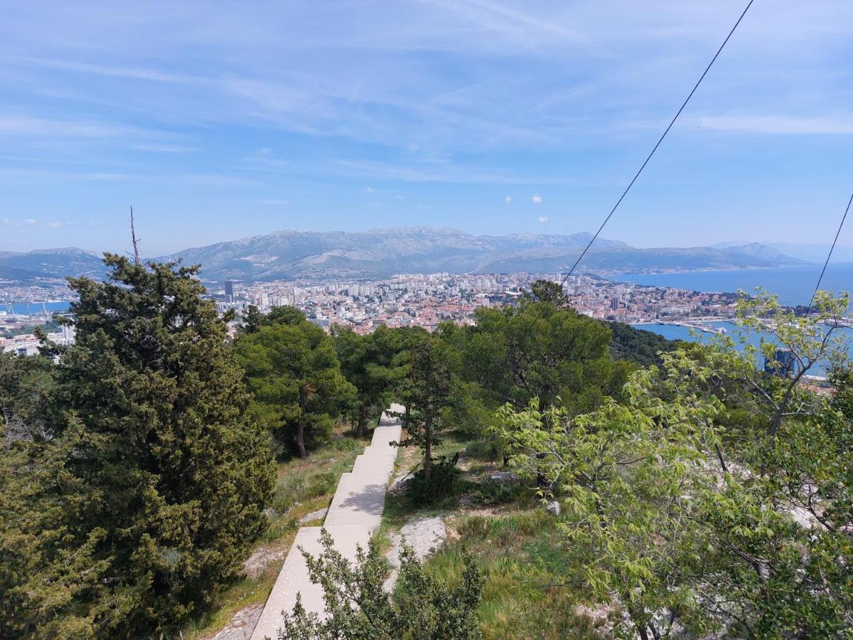Appartement Tesla à Split Extérieur photo
